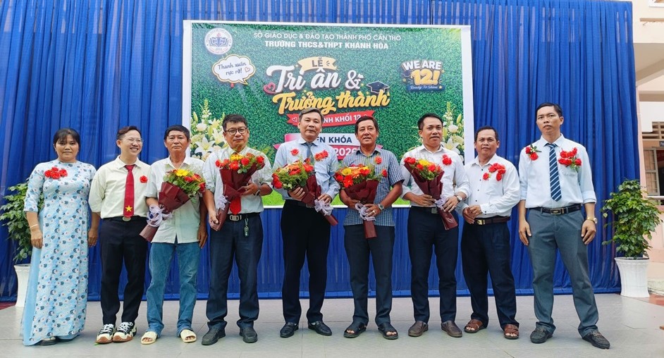 Lễ tri ân trưởng thành học sinh lớp 12 niên khóa 2023 - 2026