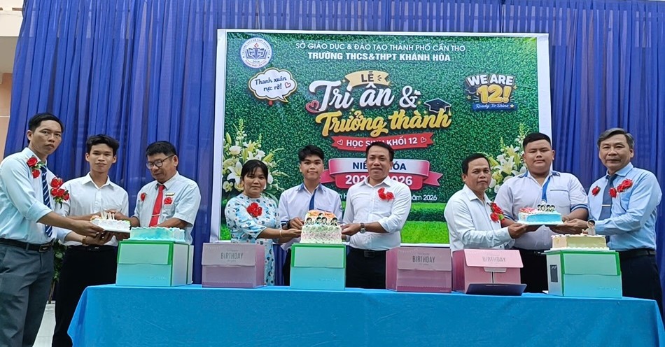 Lễ tri ân trưởng thành học sinh lớp 12 niên khóa 2023 - 2026
